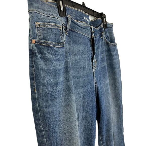 Old Navy Straight Mid Rise Raw Hem Womens Distressed Stretch Blue Jeans sz 14 - Picture 4 of 16